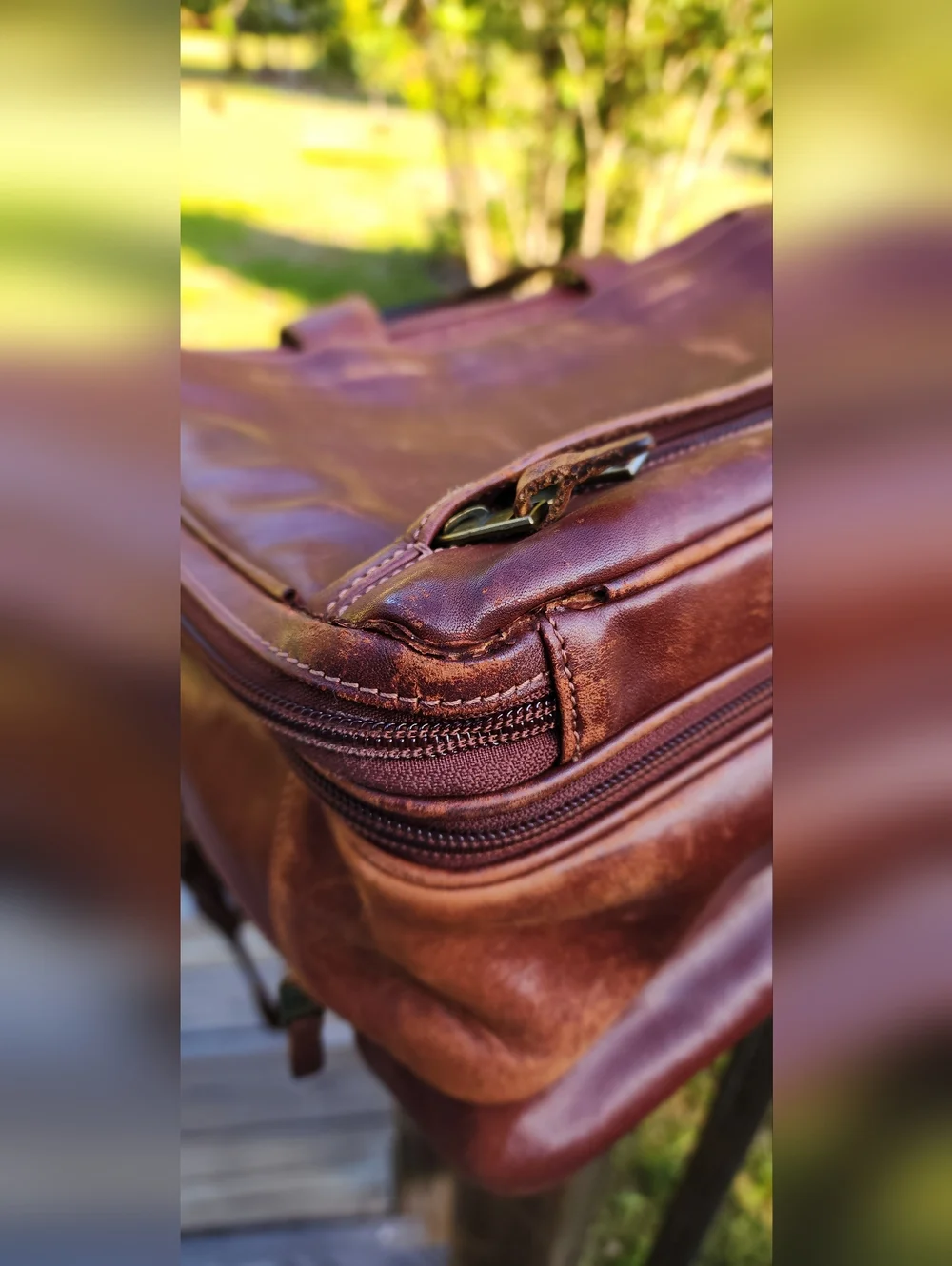 Hartmann Classic Brown Leather Laptop Briefcase with Shoulder Strap